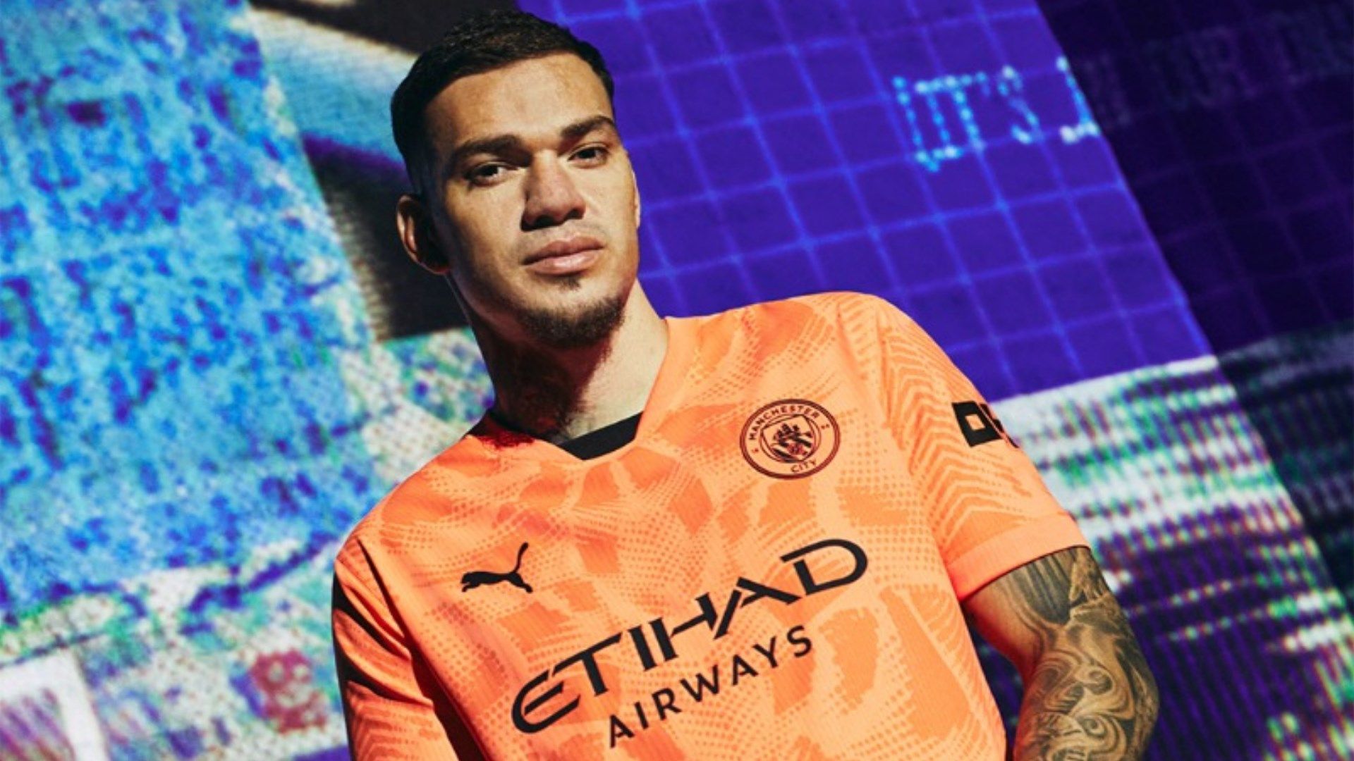 Man city gk kit online